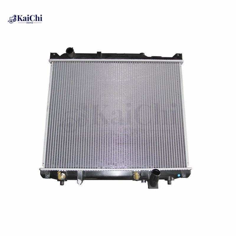 2933 Car Engine Radiator Suzuki XL-7 2.4L 2004-2006